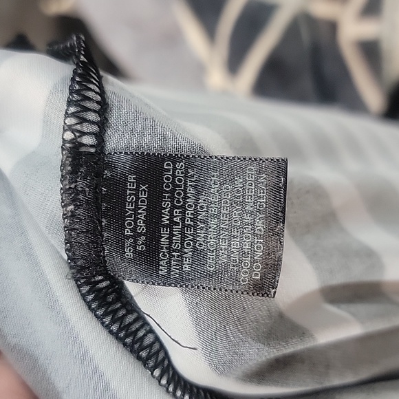 White House / Black Market Women's White & Black Stripped Long Sleeve Dress (M) - Picture 5 of 5